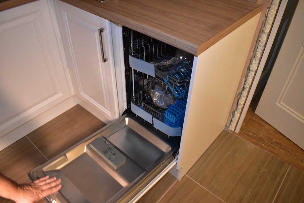 Кухня из массива бука, модель ЭКО