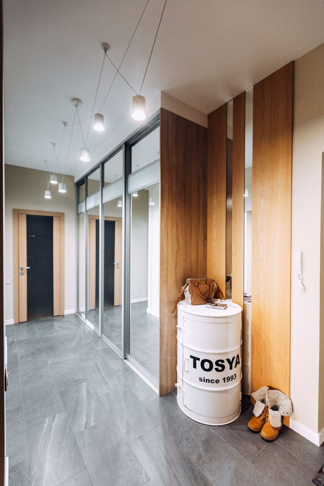 Дерево и бетон