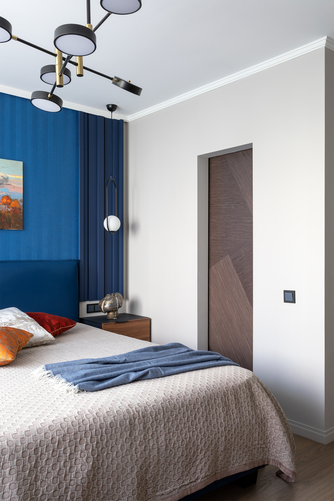 Квартира с яркими деталями и штрихами