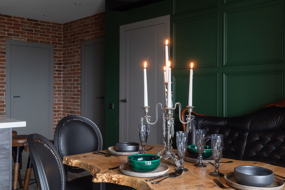 Квартира с зеленой стеной (реализация)