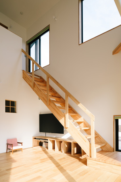 塩浜の家 skandinavisch-treppen