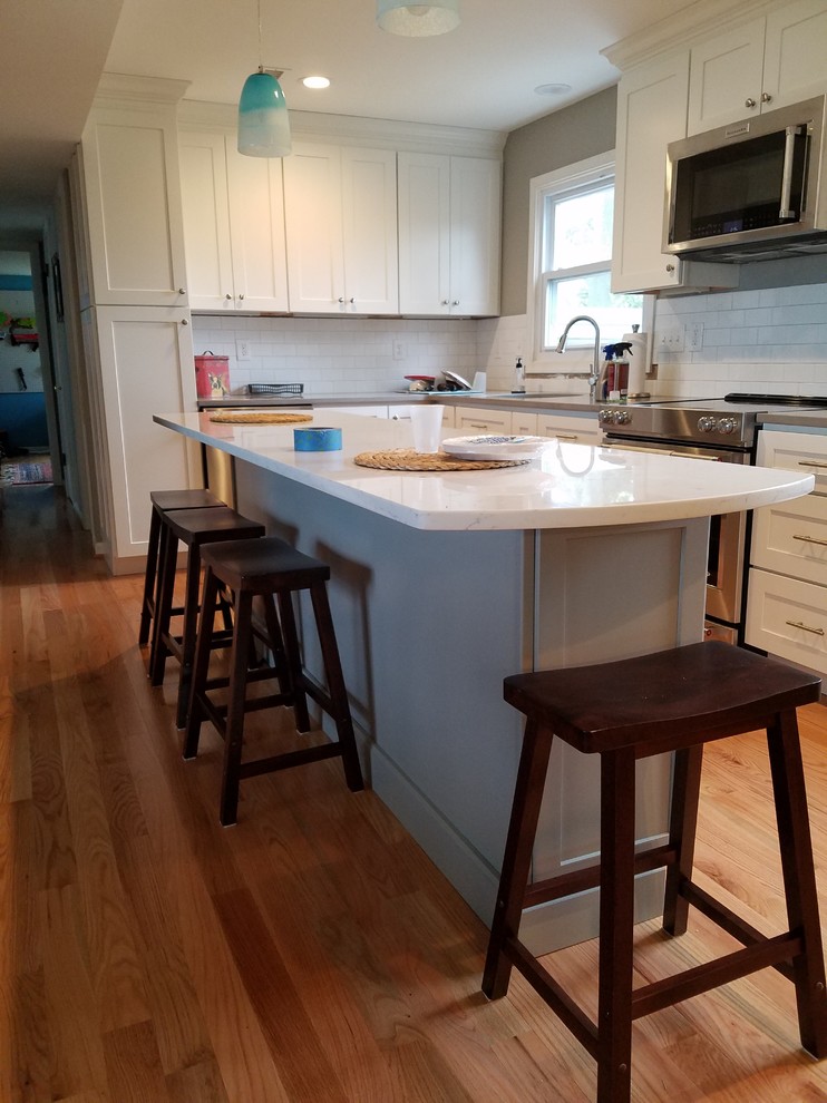 Home design - transitional home design idea in Baltimore