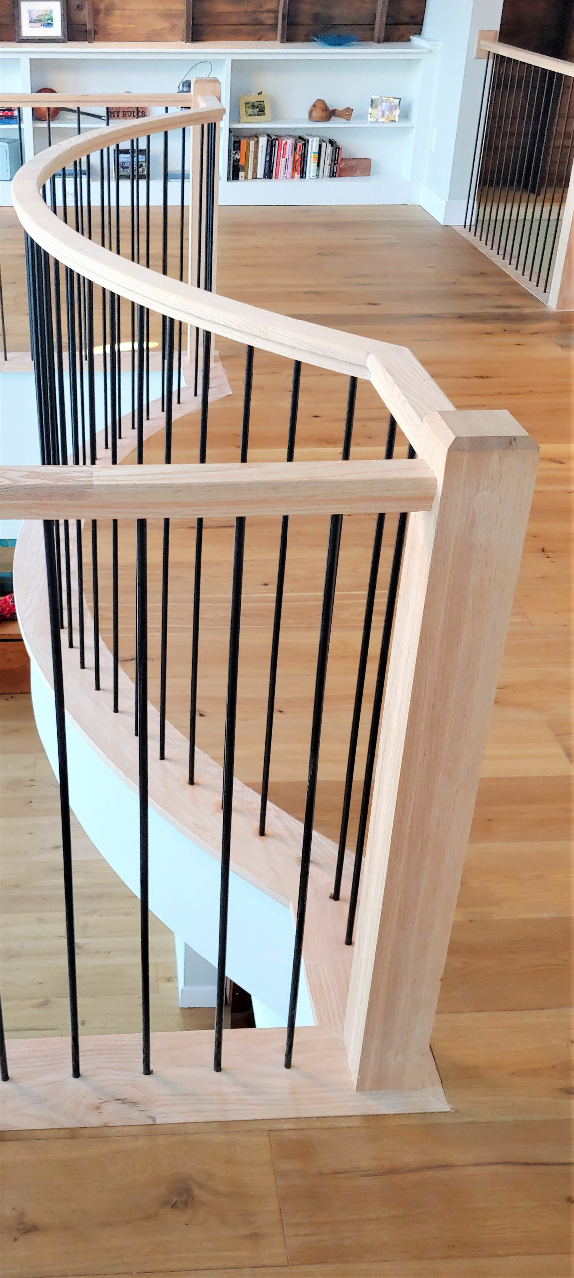 102_Straight-Freestanding Stairs/Landing in Barn Style Home, Leesburg VA 20175