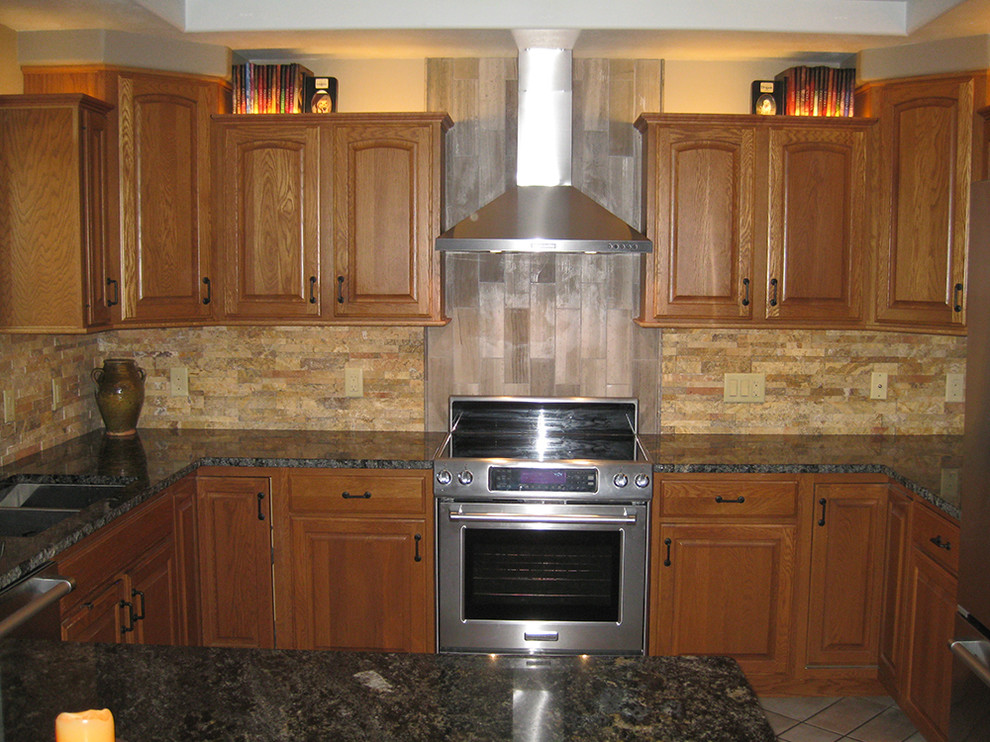 Kitchen - rustic kitchen idea