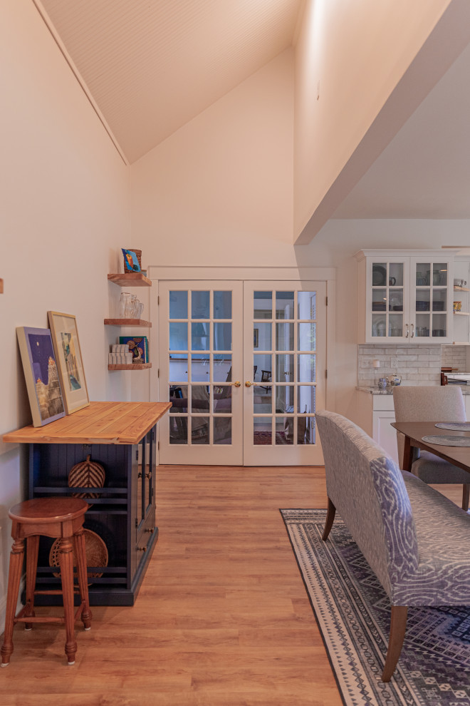 Home design - transitional home design idea