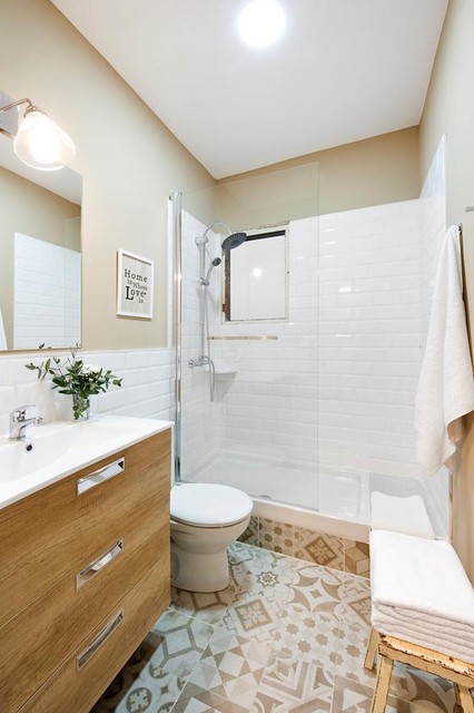 Reforma Eixample Barcelona klassisch-modern-badezimmer