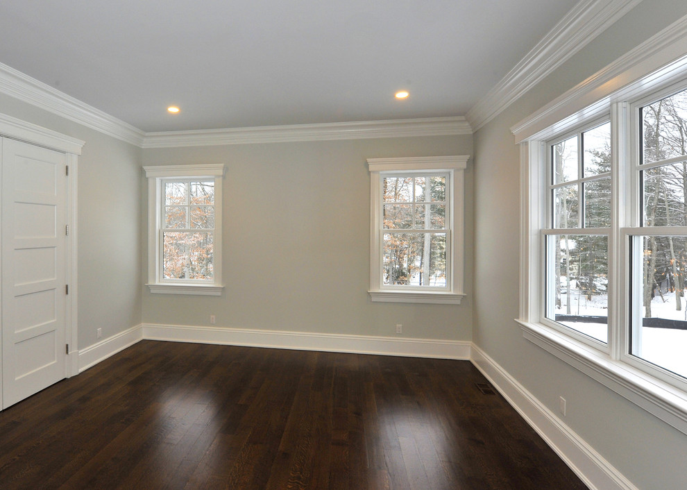 Transitional home design photo in New York