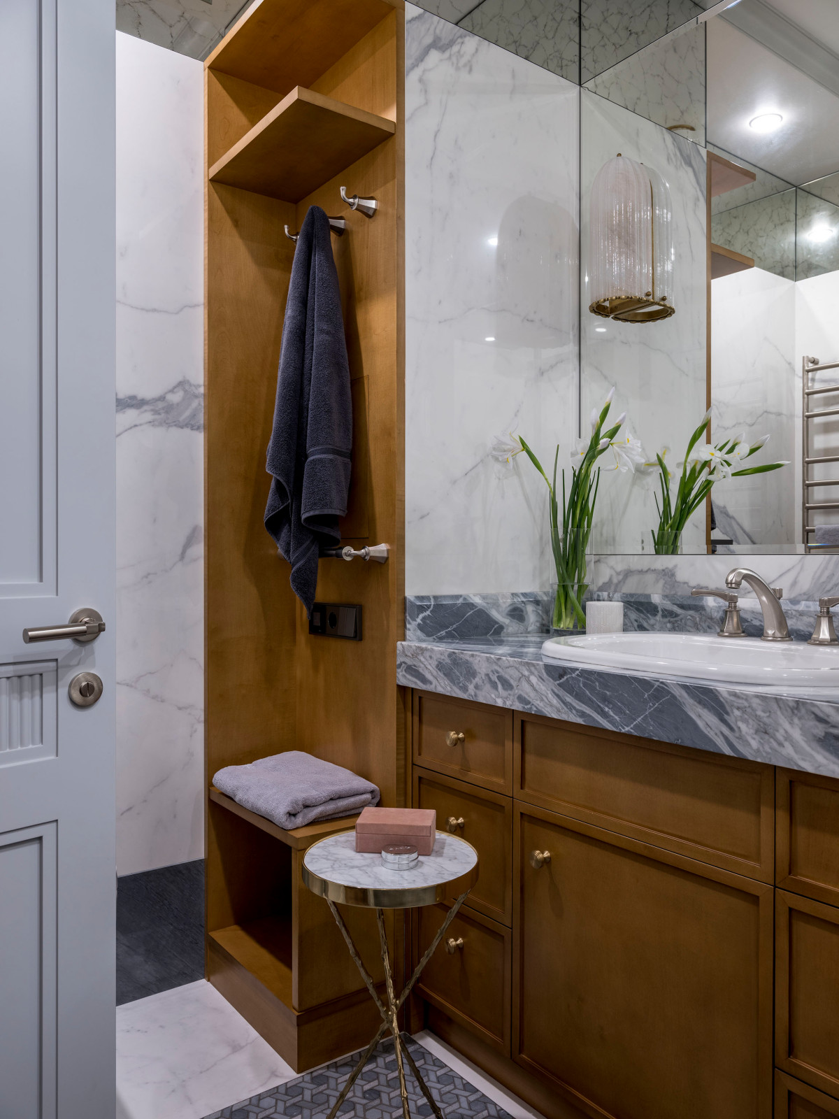 С московским характером. Ванная.