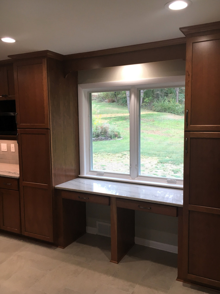 Warm Wood kitchen with Cherry cabinets