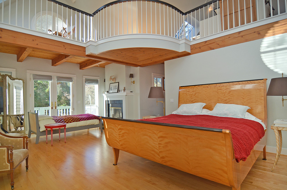 Traditional bedroom in Seattle.