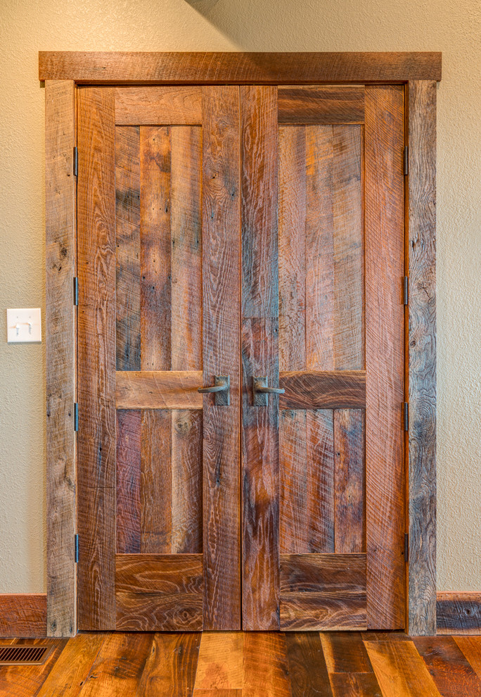 Kitchen - rustic kitchen idea