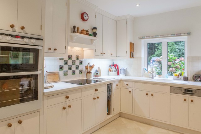 Modern type in frame kitchen moderne-koekken