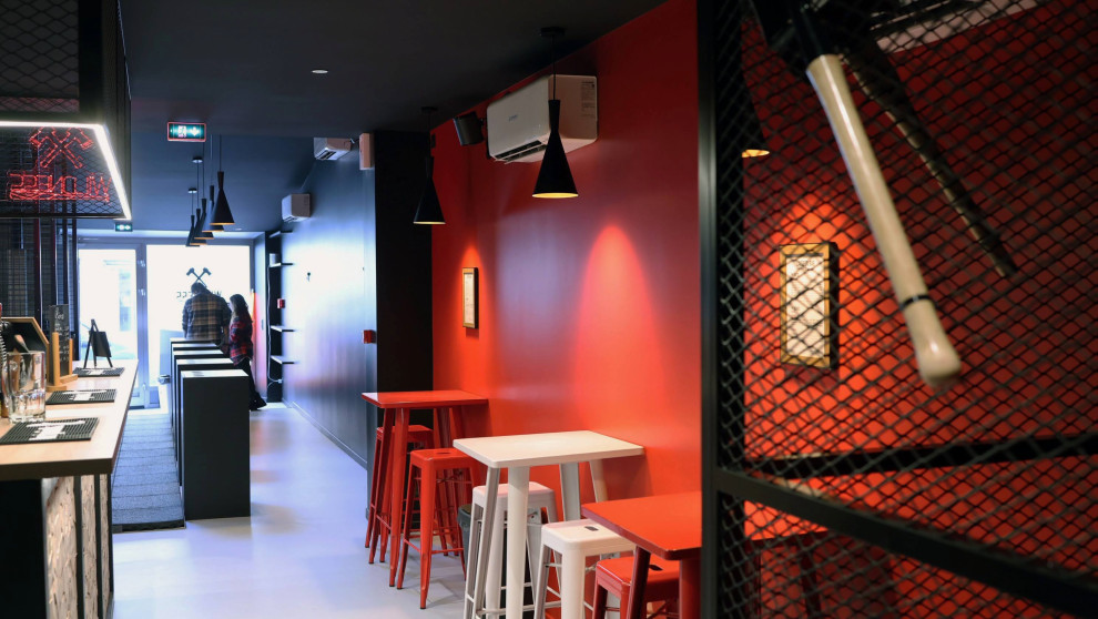 Rénovation totale d'une salle de lancer de haches