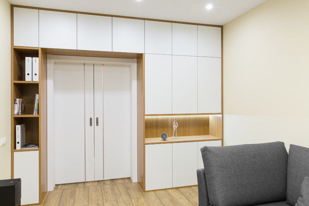 Лаконичная квартира для молодого человека 68кв.м