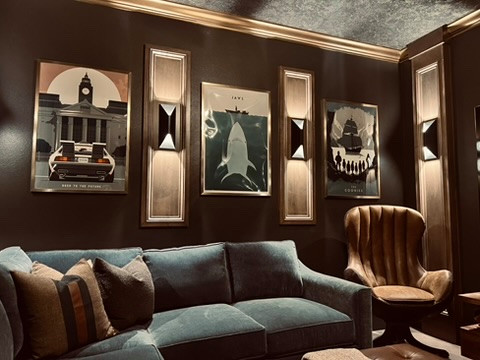 Old Hollywood Cinema Lounge