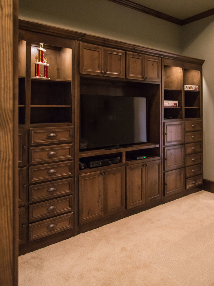 Lubbock WTBHA 2015 Parade of Homes Transitional Family Room