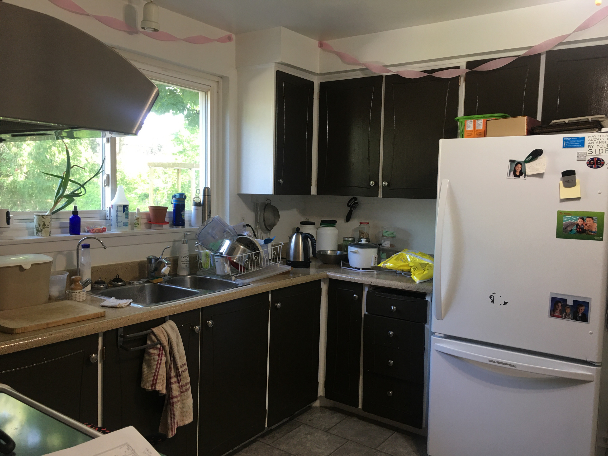 Dark Kitchen space