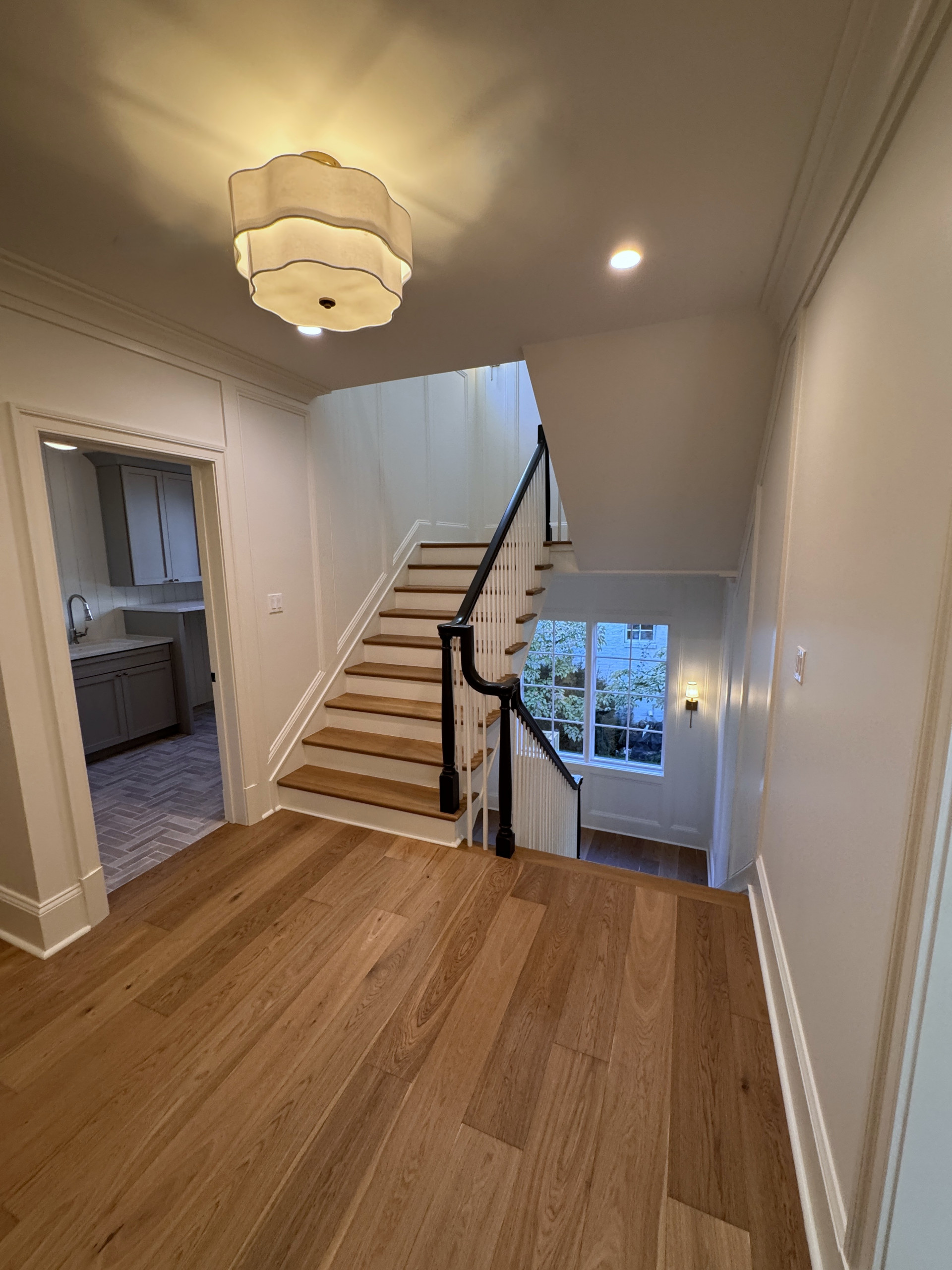 Project #160 | Traditional Box Stair with Gooseneck Handrail
