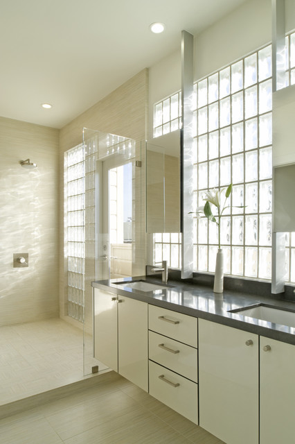 Whelan-Funston modern-badrum