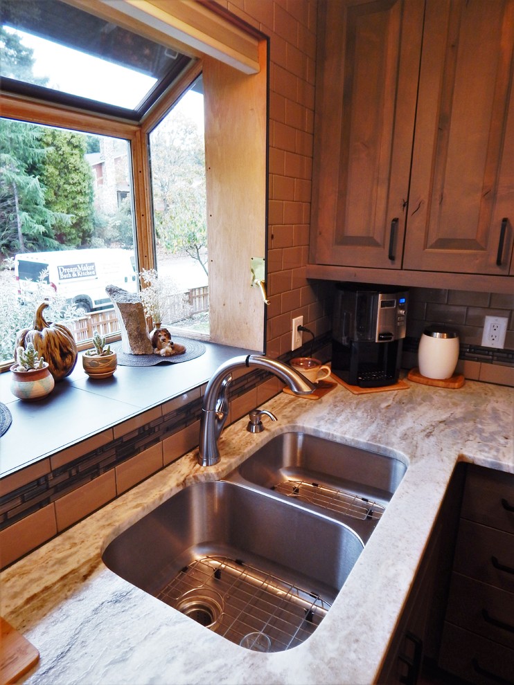 Transitional home design photo in Seattle
