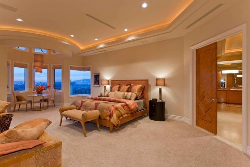 Weiss Residence