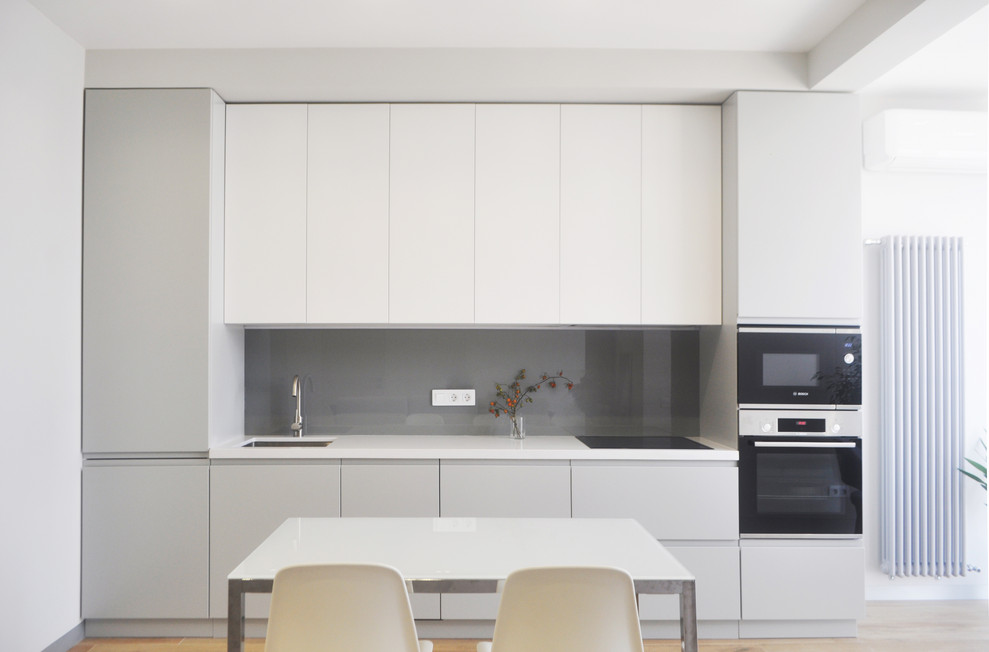 Стильная квартира для молодой семьи с чудесным песиком!