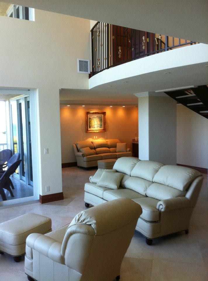 Leather Sofa Set Naples Florida Penthouse American Traditional