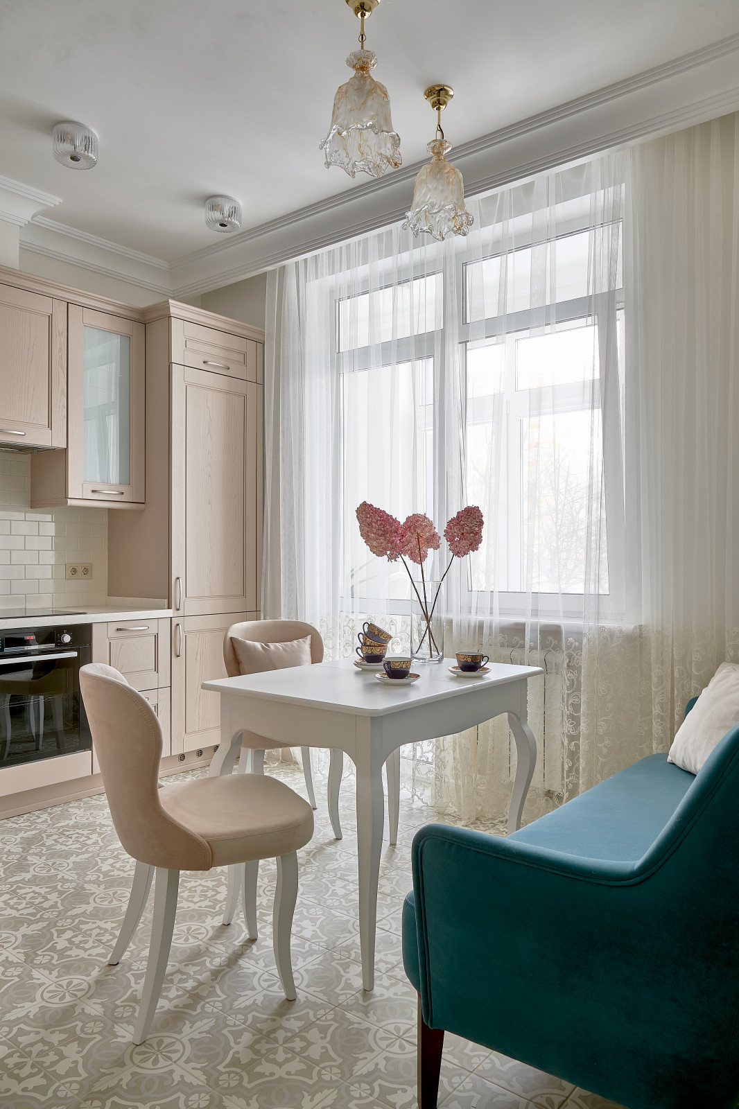 Квартира - "зефирка" для супружеской пары