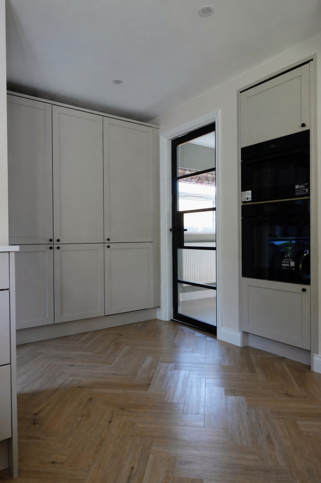 The Lutterworth Kitchen - Gaddesby Balham - RRP £27,900 - Luxe Price £22,800