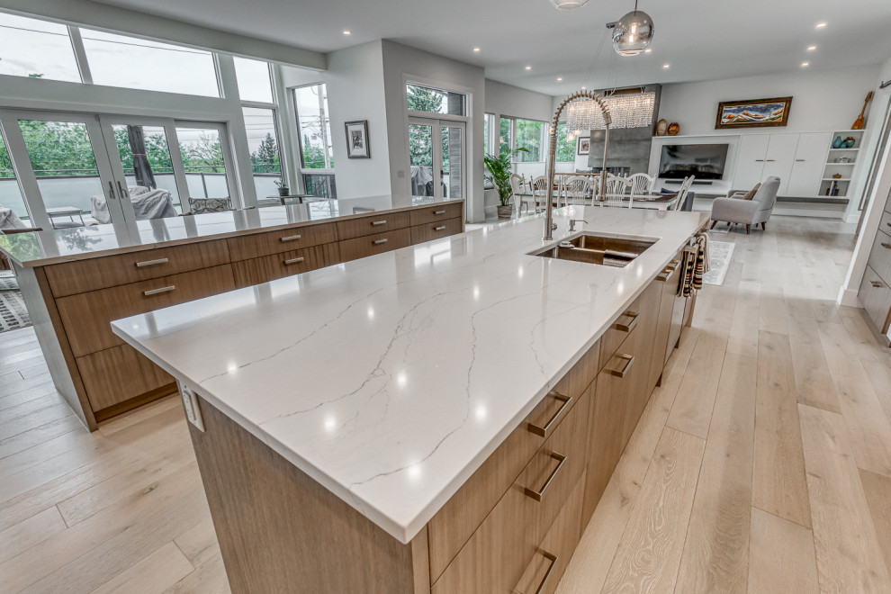 Kitchen - kitchen idea in Calgary