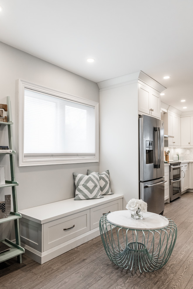 Inspiration for a transitional kitchen remodel in Toronto