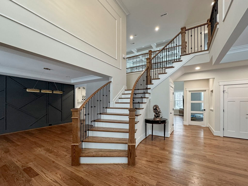 117_Distinct Oak Staircase with Iron Balusters & Oak Rail Profile, Chantilly VA