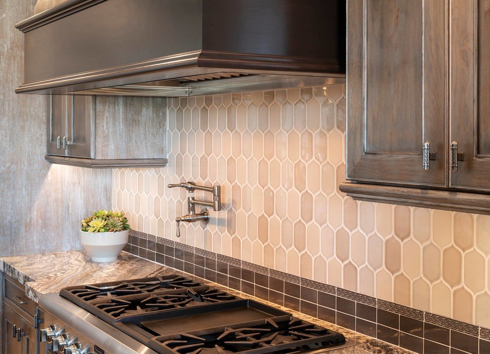 Example of a transitional kitchen design in Phoenix