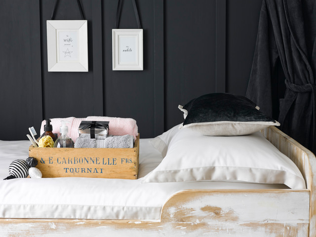 Christy rustic-bedroom