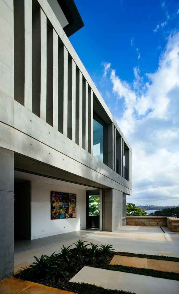 This is an example of a large modern three-storey concrete exterior in Sydney.