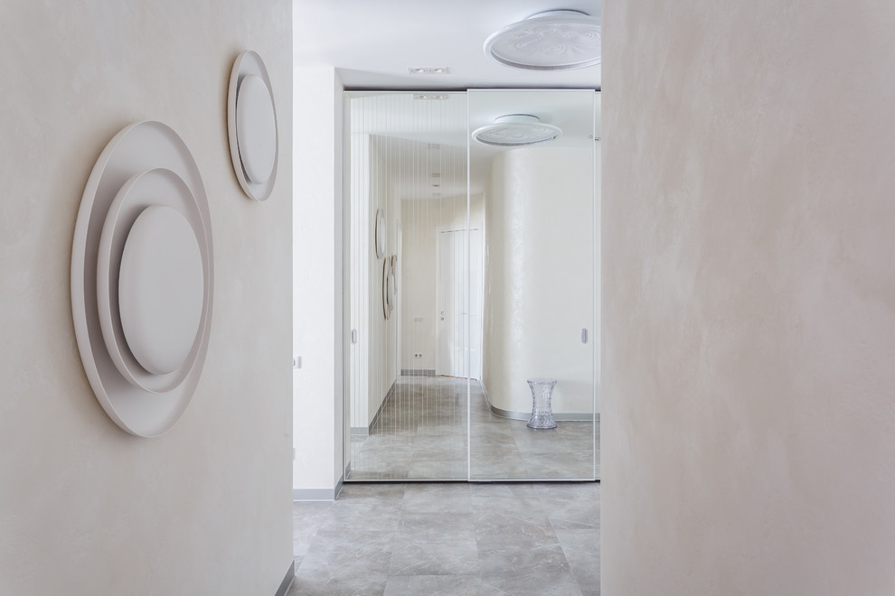 Фото коридора реализованного проекта квартиры ЖК "Адмирал".