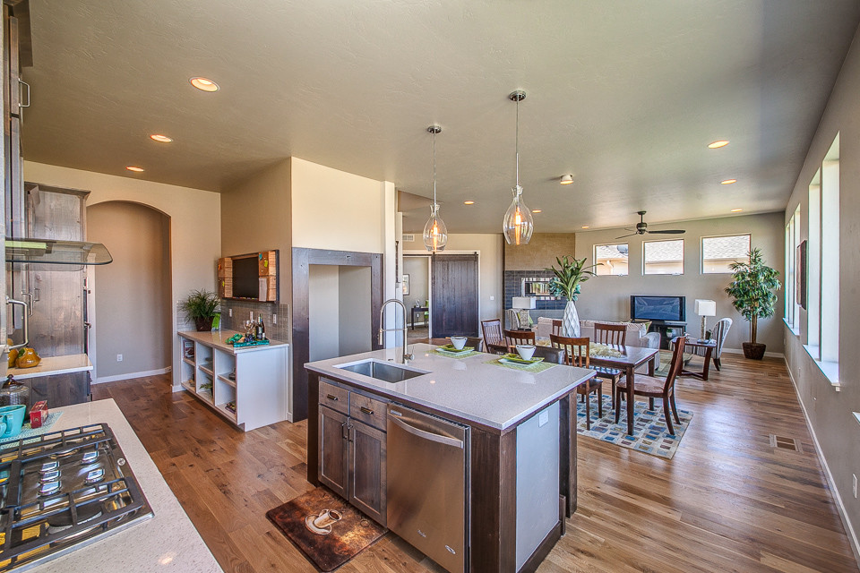 Example of a mountain style kitchen design in Sacramento