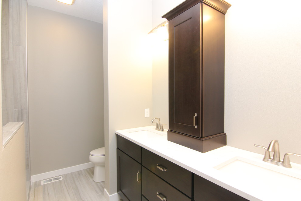 Bathroom - transitional bathroom idea in Cedar Rapids