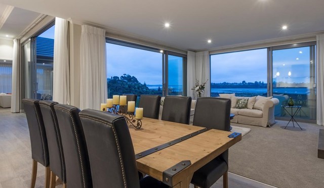 Bethlehem contemporary-dining-room