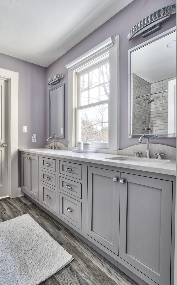 Jack Jill Bathroom With Double Vanity Traditional Bathroom New York By Kraftmaster Renovations