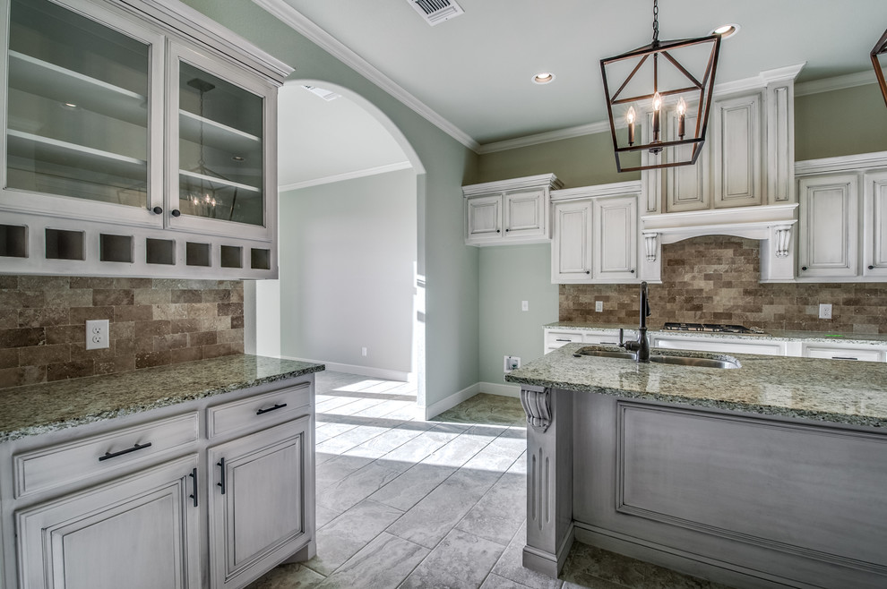 Inspiration for a transitional home design remodel in Austin