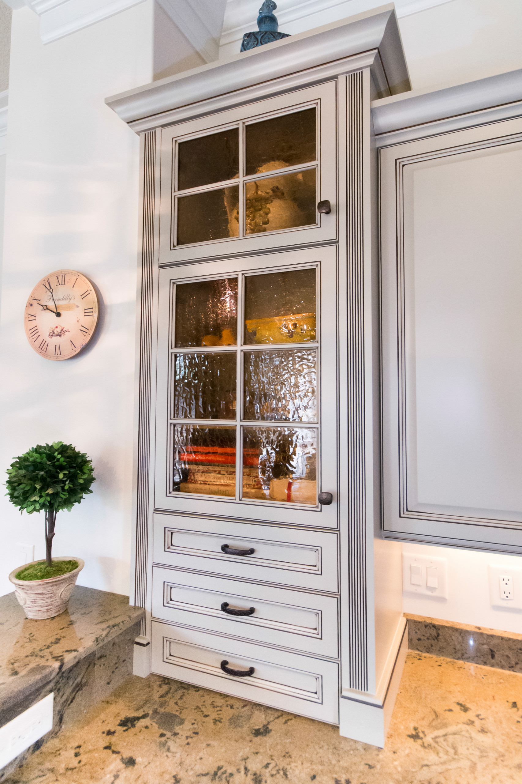 Painted White Applied Molding
