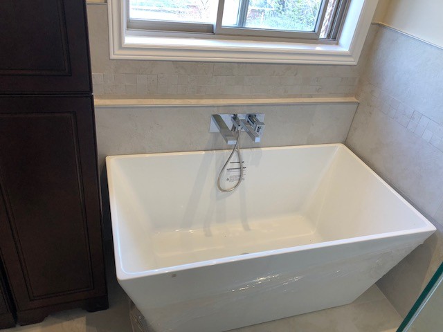Major Bathroom Remodeling in 2 Oakville Bathrooms