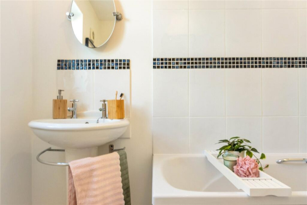 2 Sandpiper Way - Stage to Sell