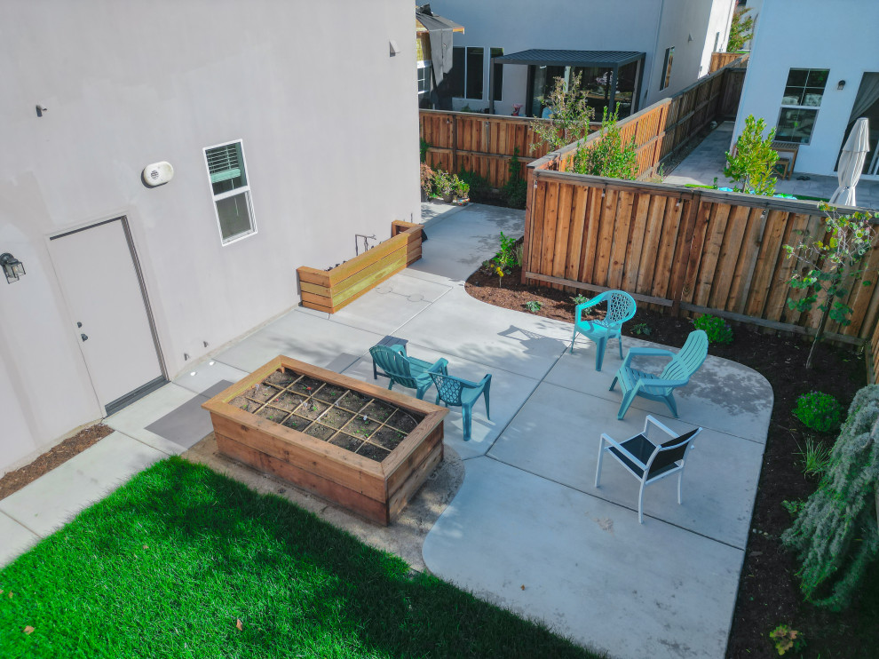 Crocker Village Side Yard Project