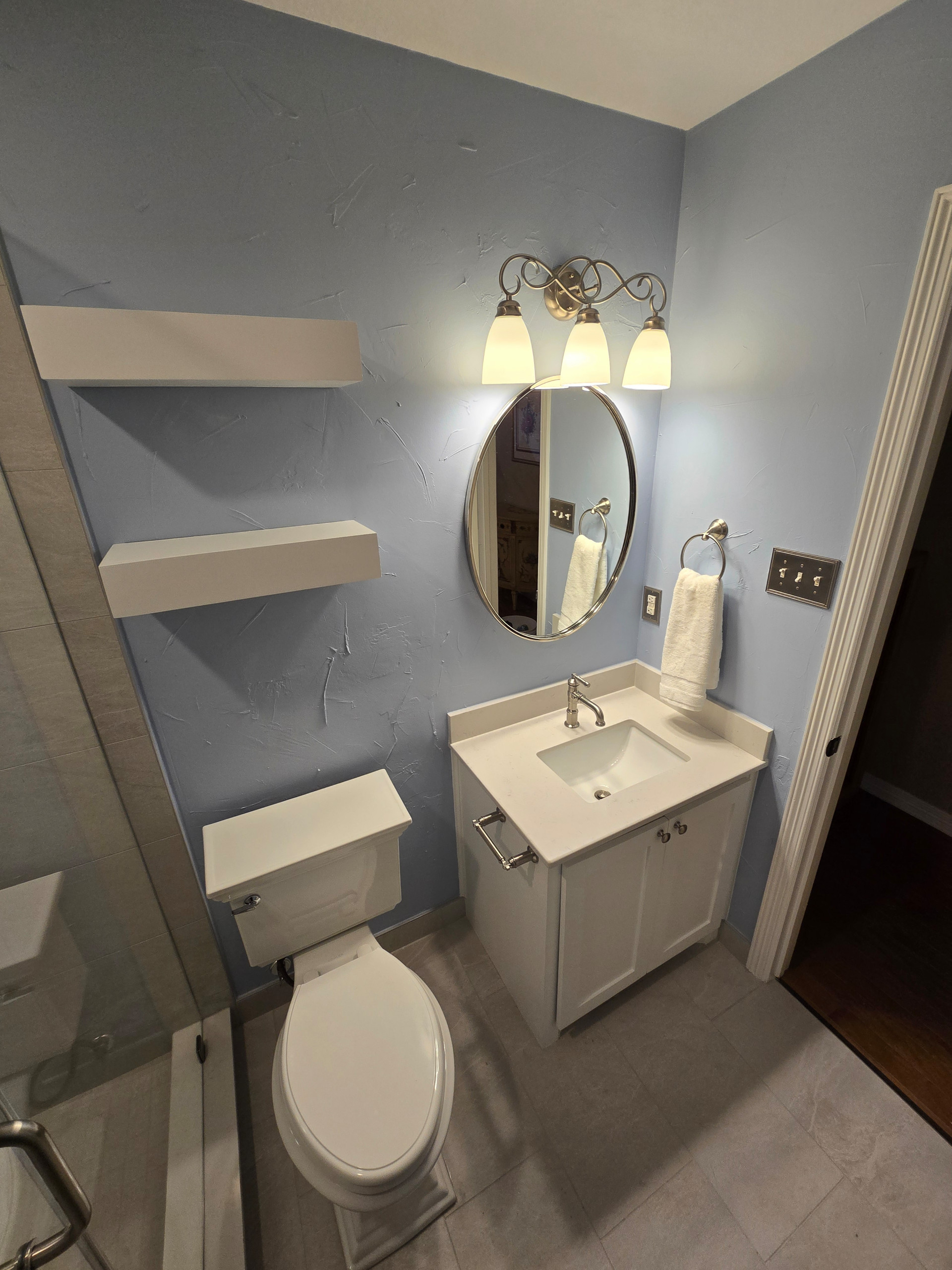 Upstair's Guest Bath