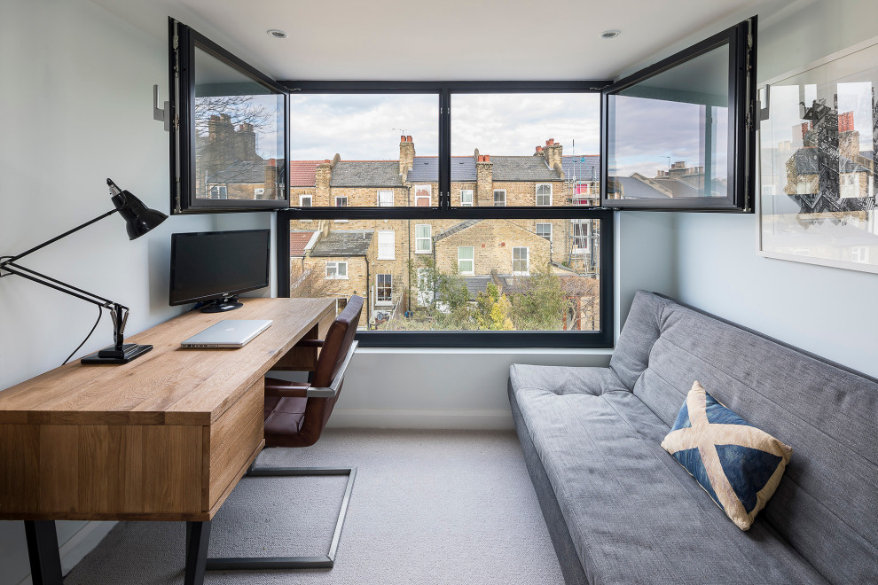 62 Mordaunt Street , SW9