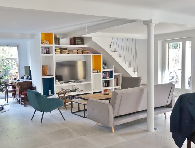 ...Une maison Marseillaise... contemporary-living-room