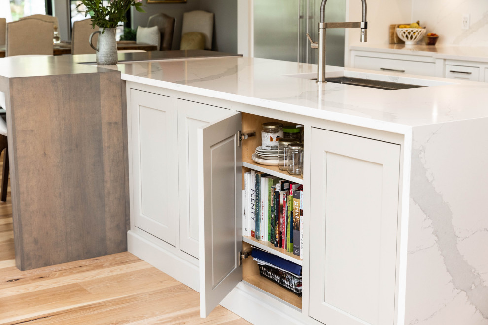 Kitchen - kitchen idea in Toronto
