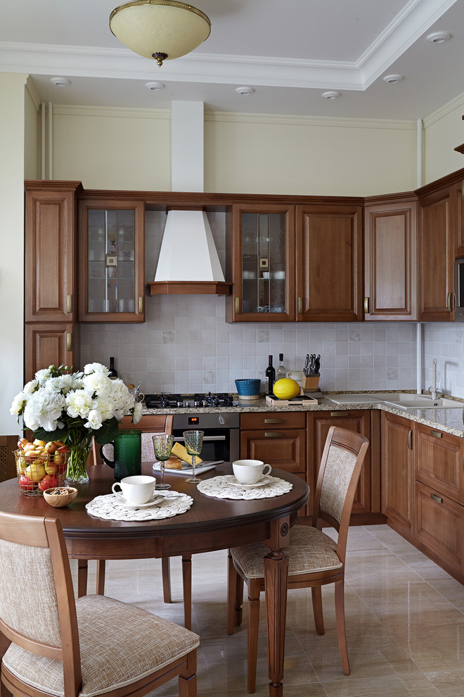 Квартира в стиле "Сталинский ампир", площадь 78 м.кв.